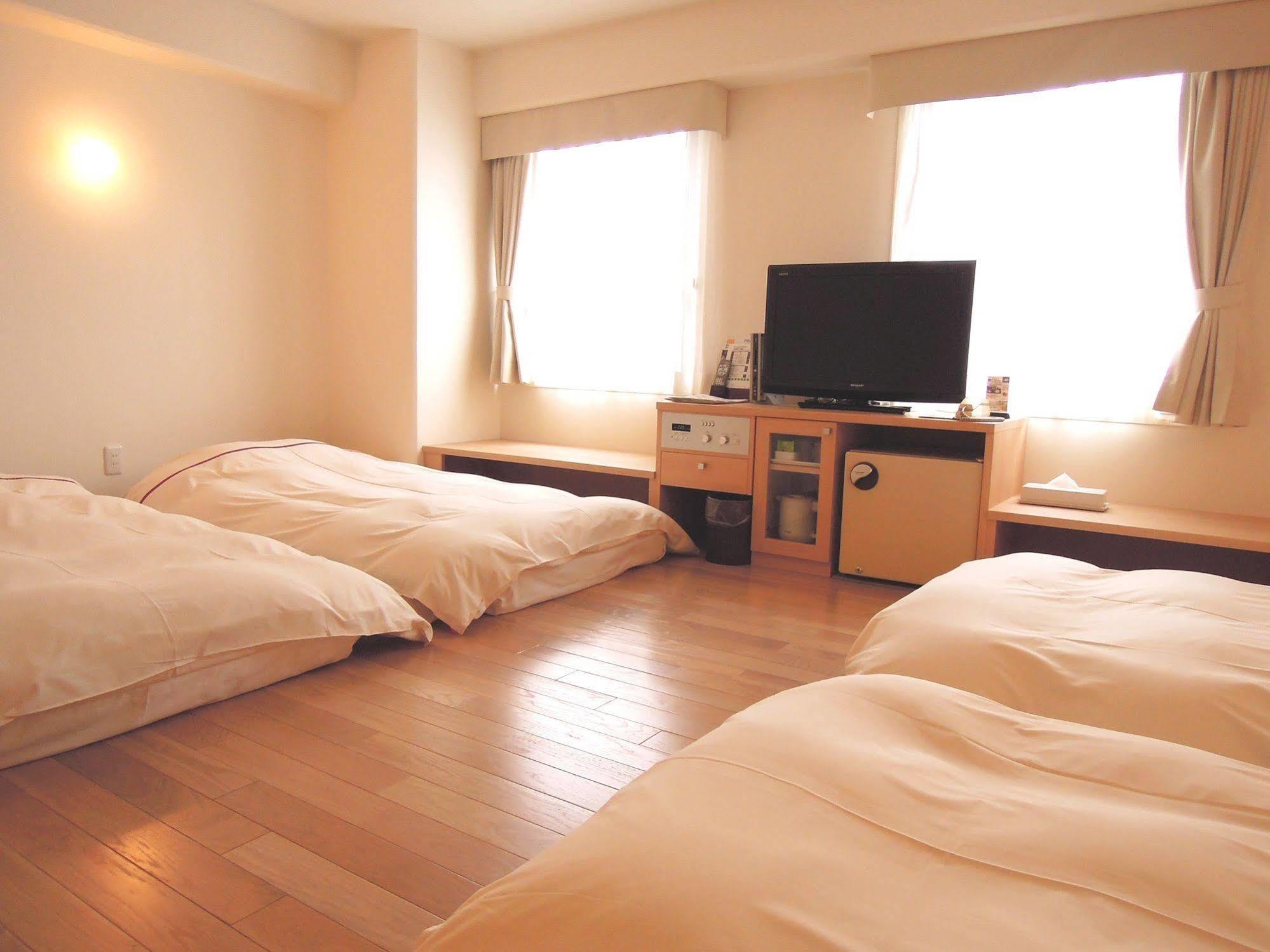Okayama View Hotel Екстер'єр фото